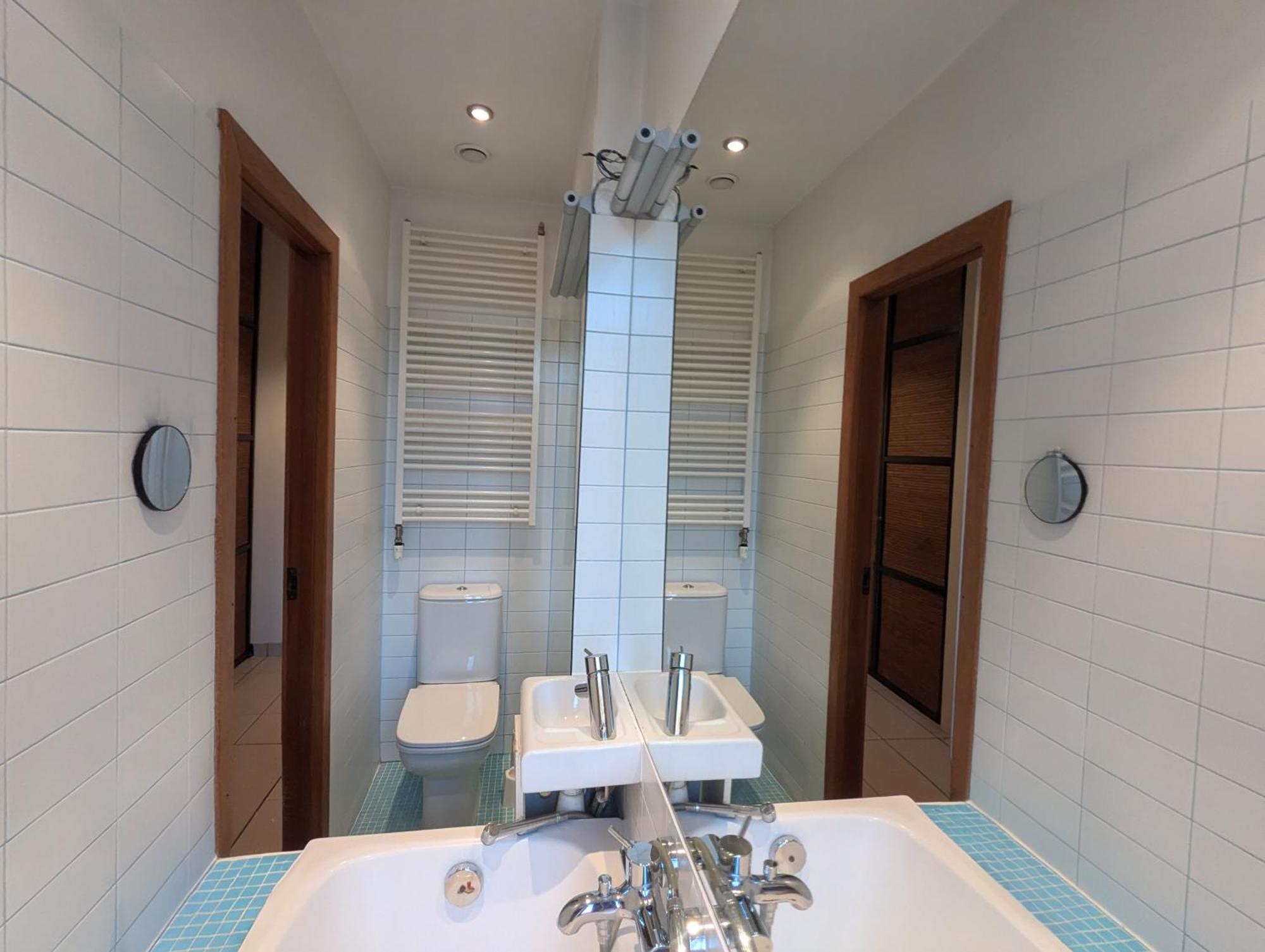 Midcentury Modern, Quiet, 40M Studio With Bath Riga Buitenkant foto